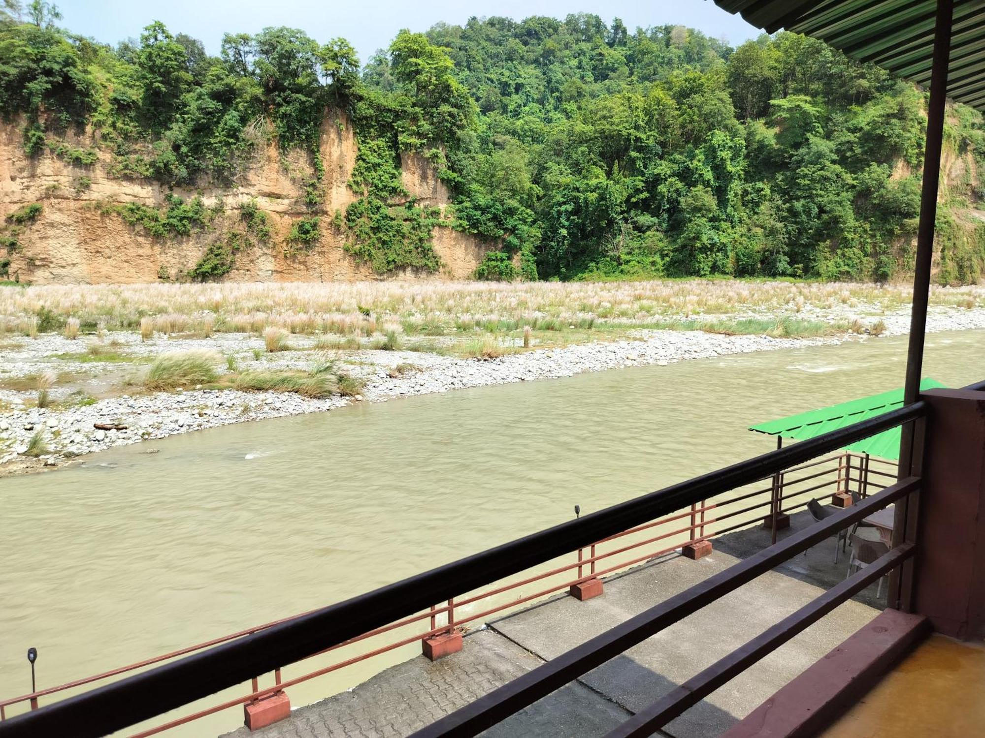 Bel-La Monde Hotel "Riverside" - Jim Corbett Garjia Kültér fotó