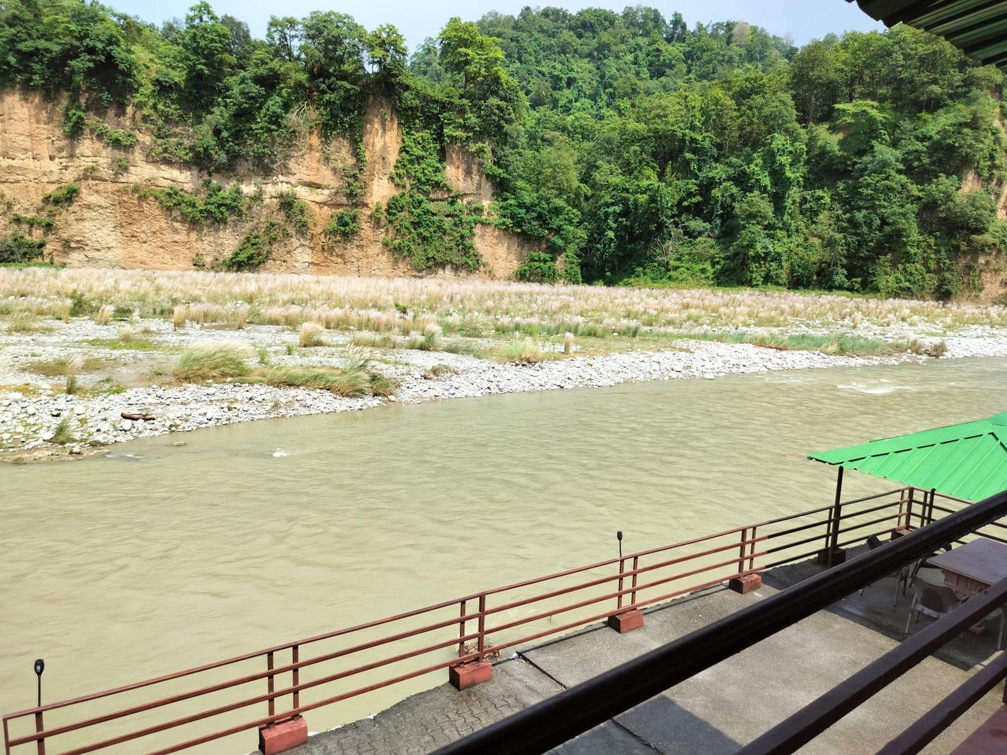 Bel-La Monde Hotel "Riverside" - Jim Corbett Garjia Kültér fotó