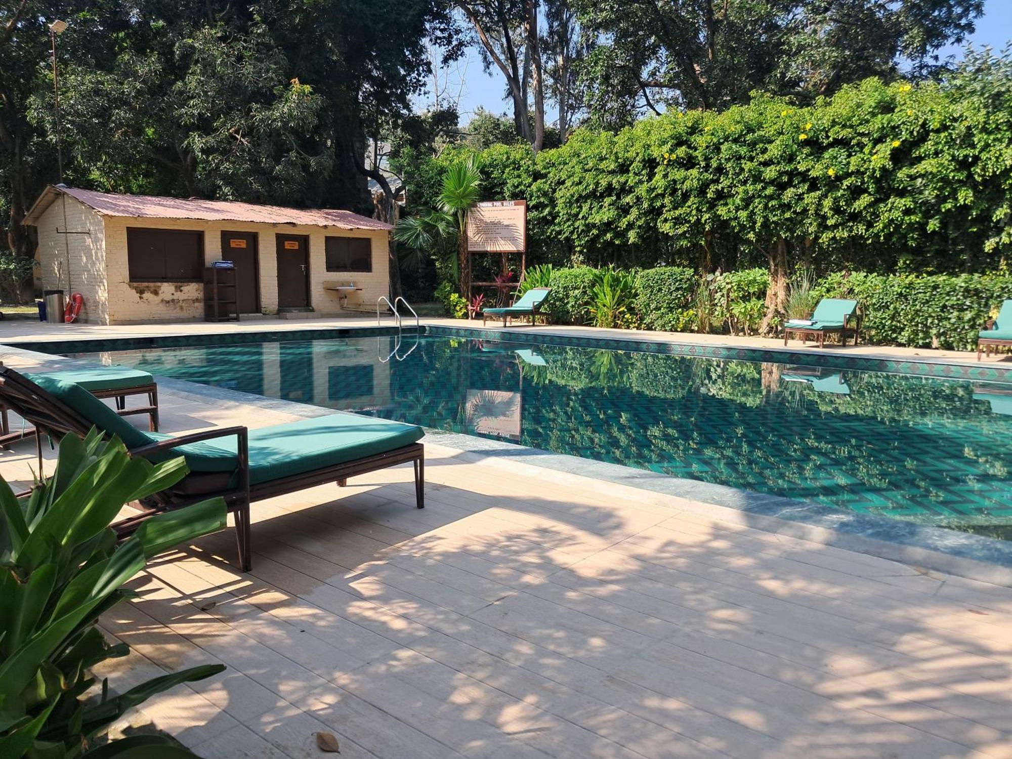 Bel-La Monde Hotel "Riverside" - Jim Corbett Garjia Kültér fotó