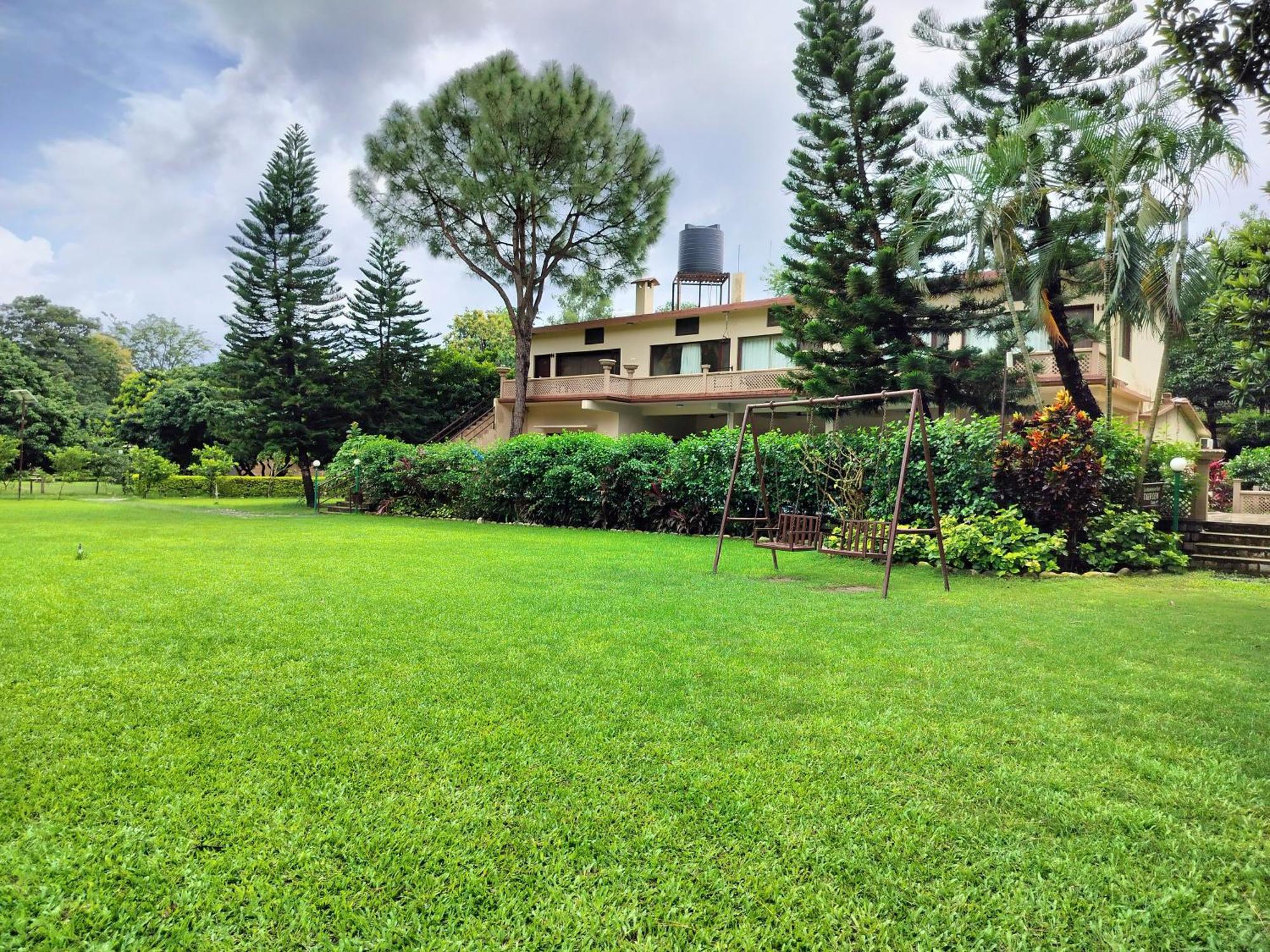 Bel-La Monde Hotel "Riverside" - Jim Corbett Garjia Kültér fotó