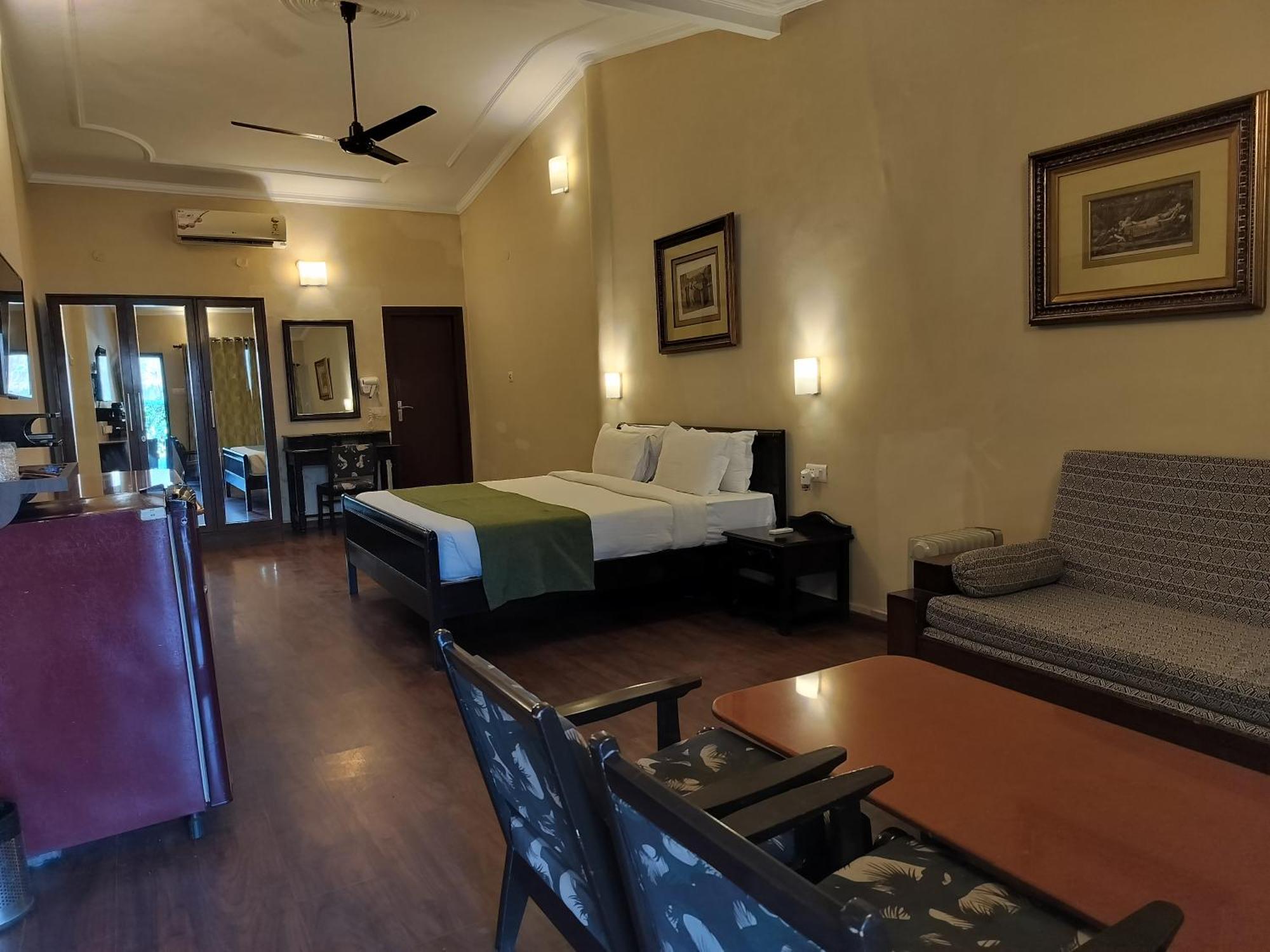 Bel-La Monde Hotel "Riverside" - Jim Corbett Garjia Kültér fotó