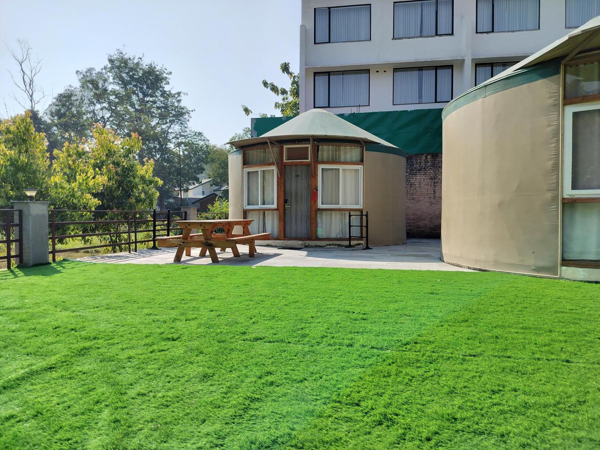 Bel-La Monde Hotel "Riverside" - Jim Corbett Garjia Kültér fotó
