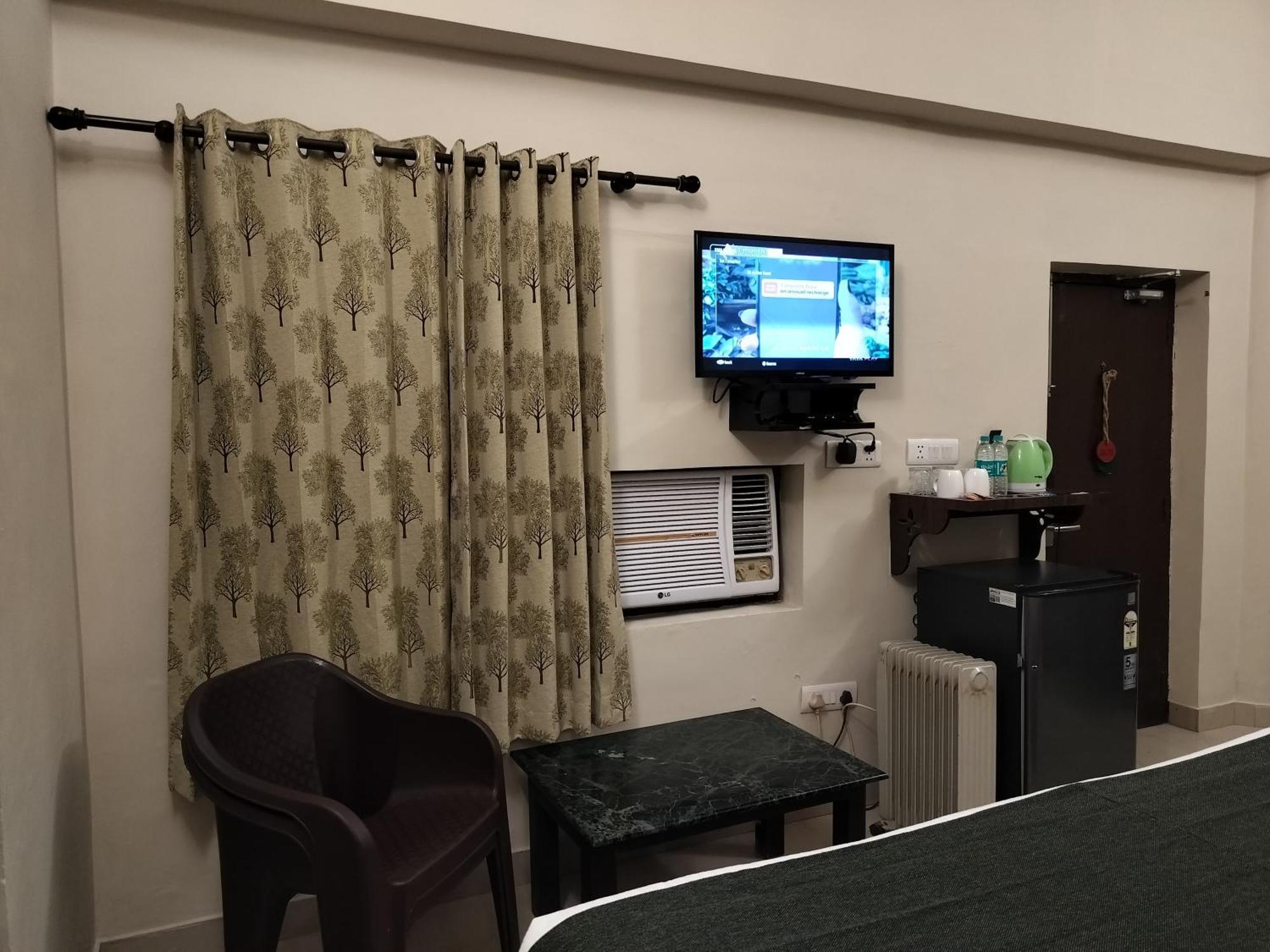 Bel-La Monde Hotel "Riverside" - Jim Corbett Garjia Kültér fotó